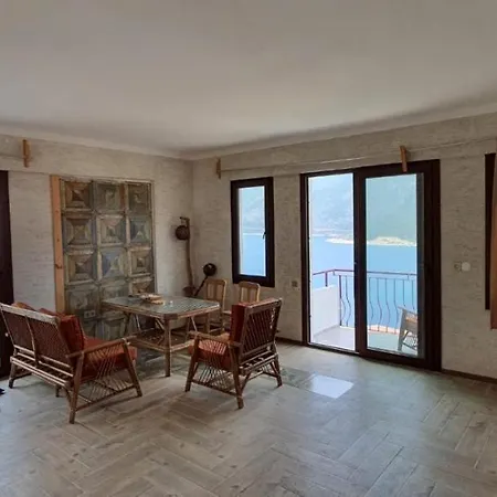 Crown Of Antiphellos Kaş